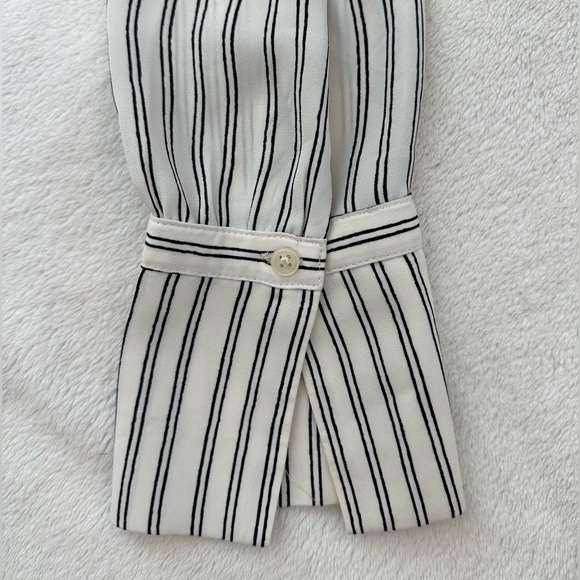 Two for one - LOFT long sleeve woman’s work shirts. - Picture 4 of 6